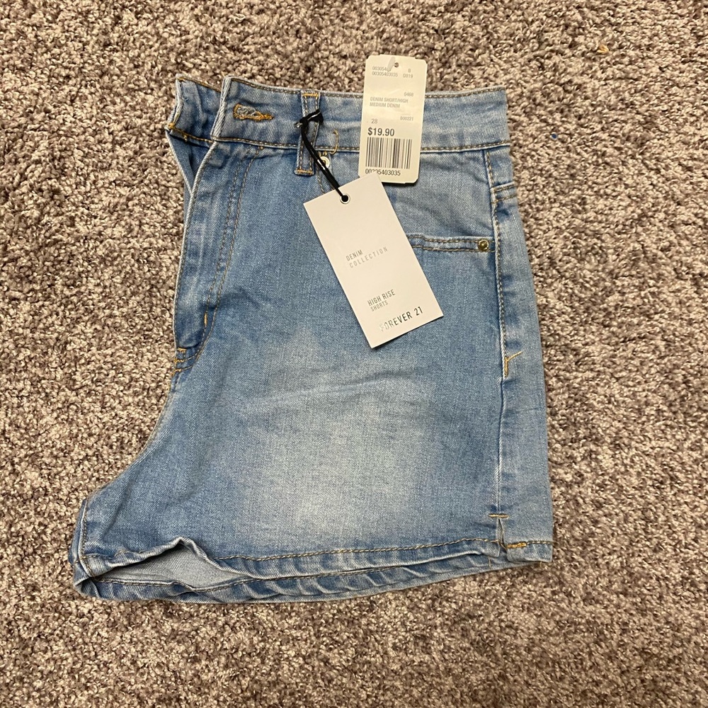 High Rise Shorts- stretch-NWT!